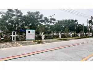 人民西路綠港景城充電樁